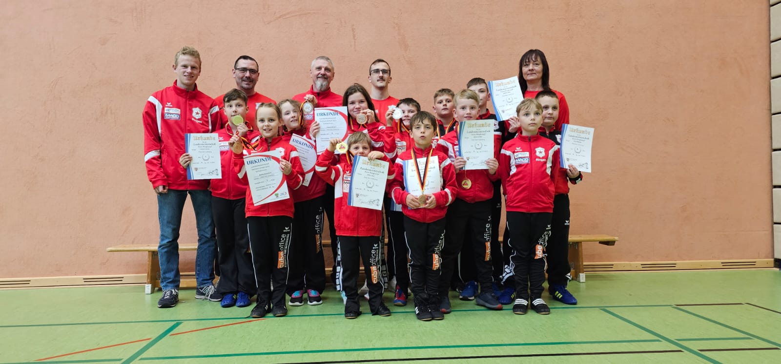 Vier Landesmeister-Titel im Ringen für Roter Stern Sudenburg